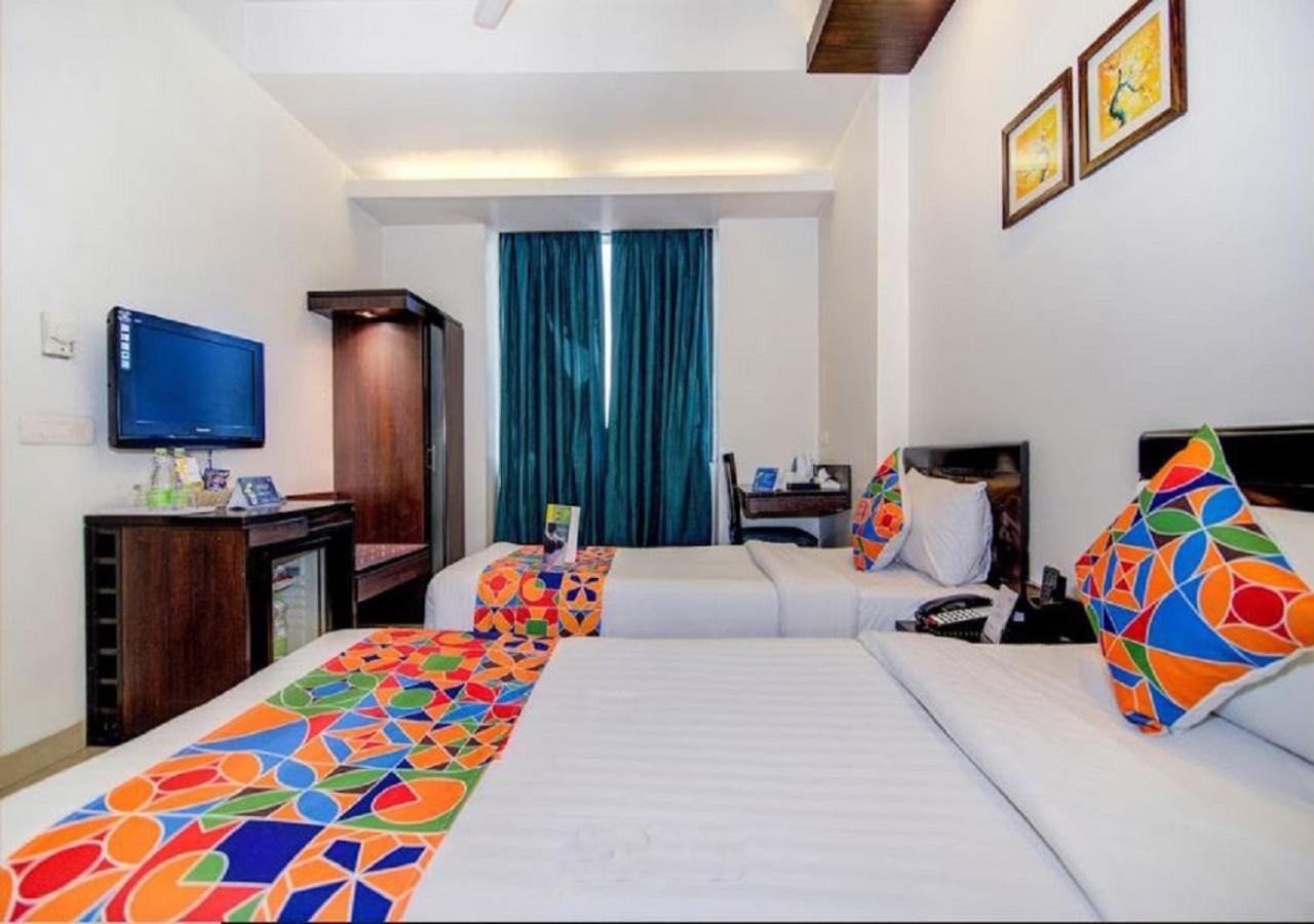 Hotel Rockland Panchsheel Enclave New Delhi Buitenkant foto