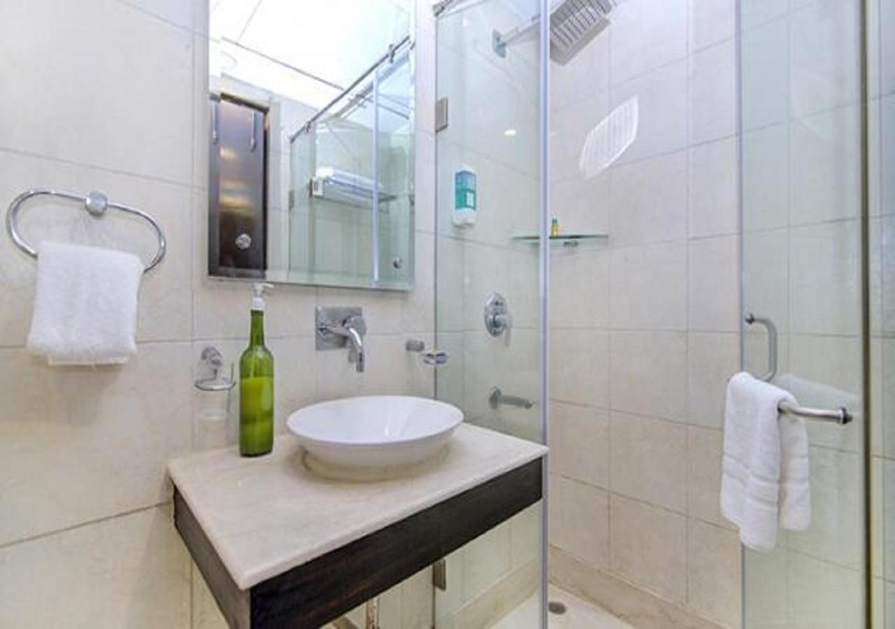 Hotel Rockland Panchsheel Enclave New Delhi Buitenkant foto