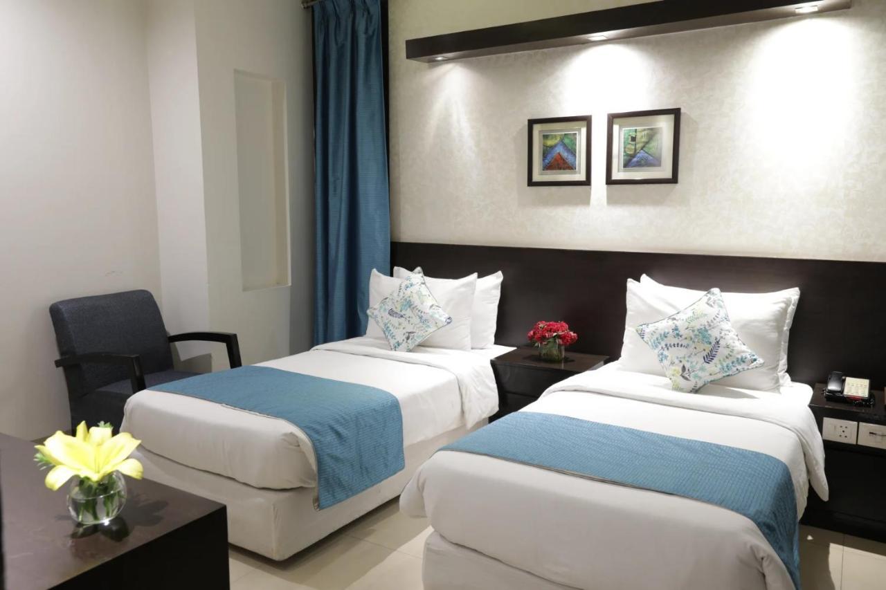Hotel Rockland Panchsheel Enclave New Delhi Buitenkant foto